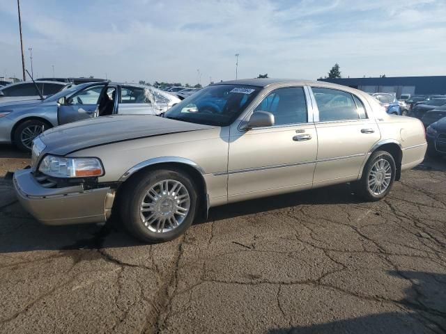 2009 Lincoln Town Car Signature Limited