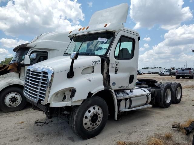 2012 Freightliner Cascadia 113