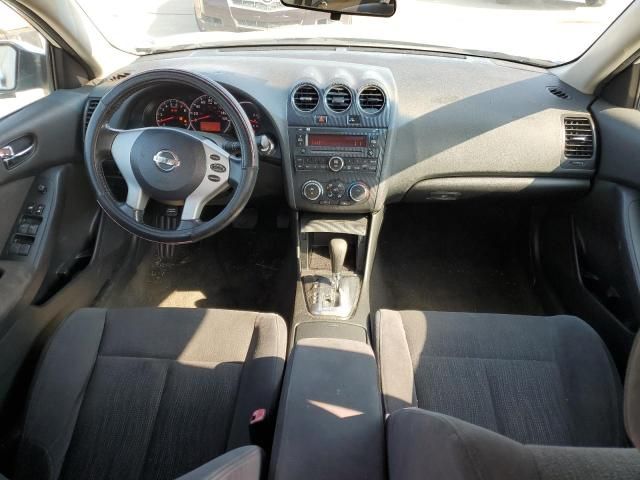 2010 Nissan Altima Base