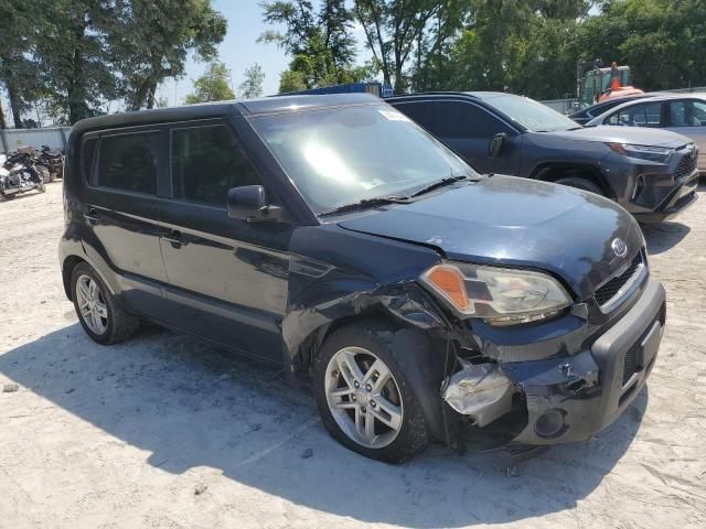 2011 KIA Soul +