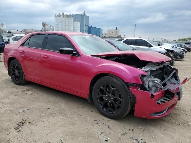 2018 Chrysler 300 Touring