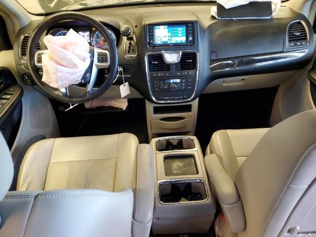 2012 Chrysler Town & Country Touring