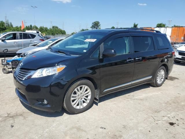 2015 Toyota Sienna XLE