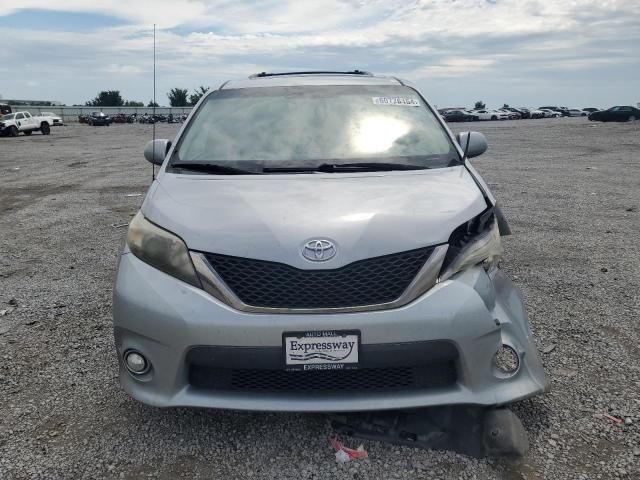 2012 Toyota Sienna Sport