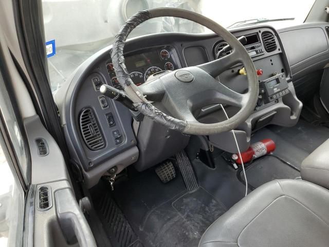 2005 Freightliner M2 106 Medium Duty