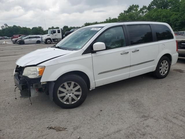 2014 Chrysler Town & Country Touring