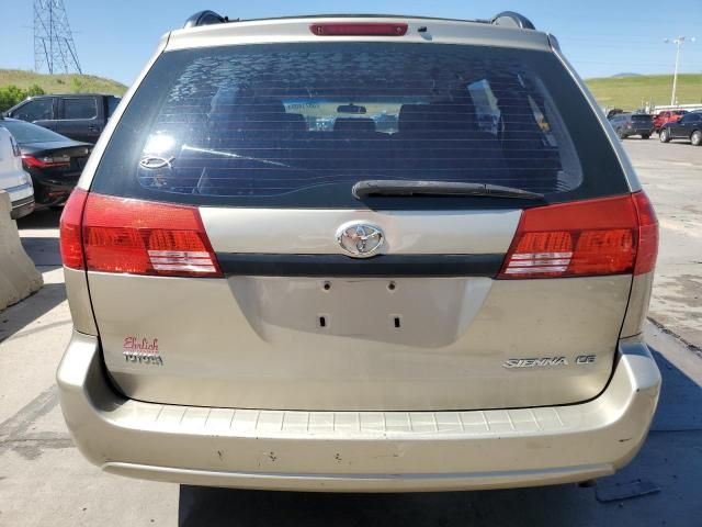 2005 Toyota Sienna CE