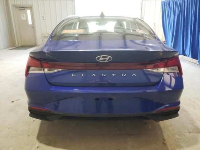 2021 Hyundai Elantra SE