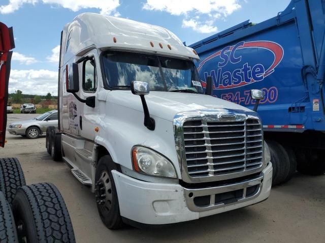 2018 Freightliner Cascadia 125