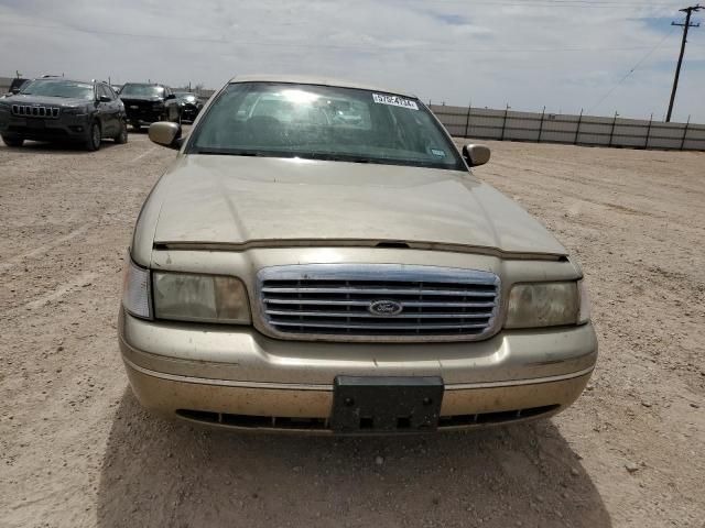 1999 Ford Crown Victoria