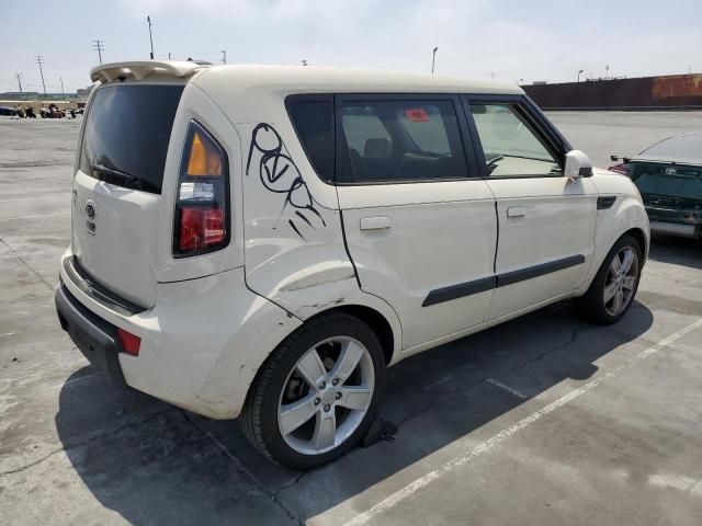 2010 KIA Soul +