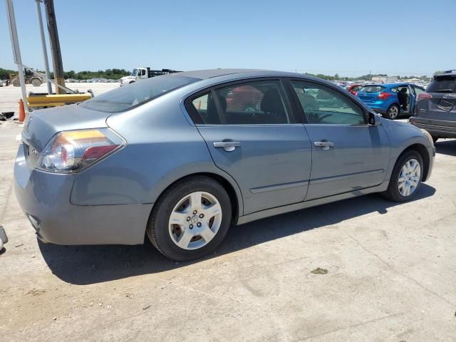 2010 Nissan Altima Base