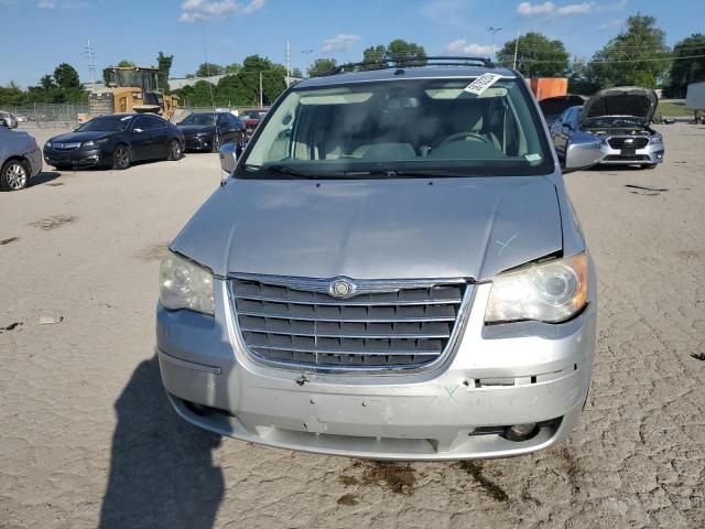 2010 Chrysler Town & Country Limited