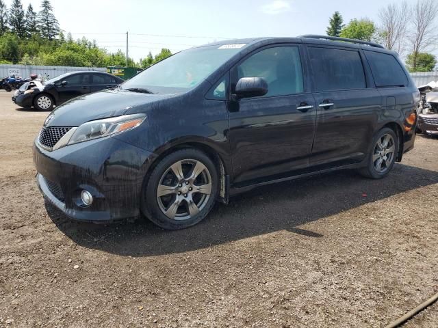 2017 Toyota Sienna SE