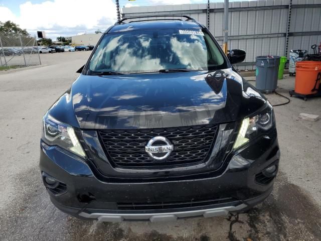 2020 Nissan Pathfinder SV