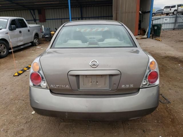 2004 Nissan Altima Base