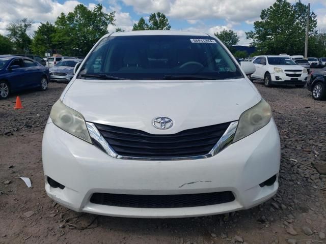 2011 Toyota Sienna LE