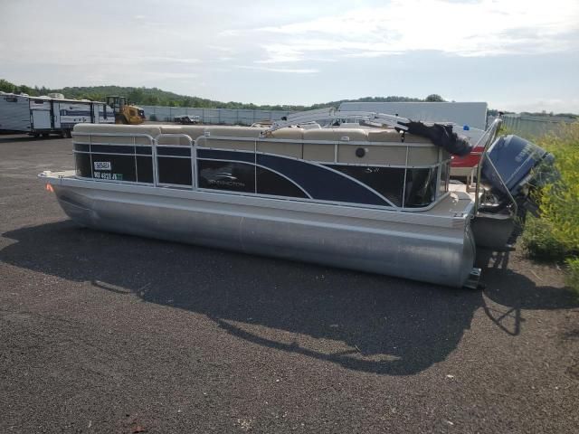 2015 Bennche Pontoon