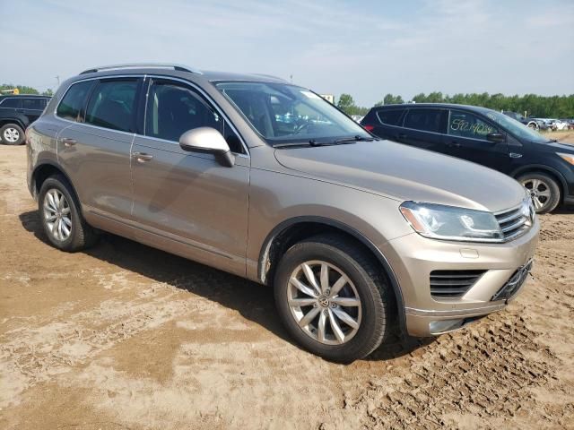 2016 Volkswagen Touareg Sport