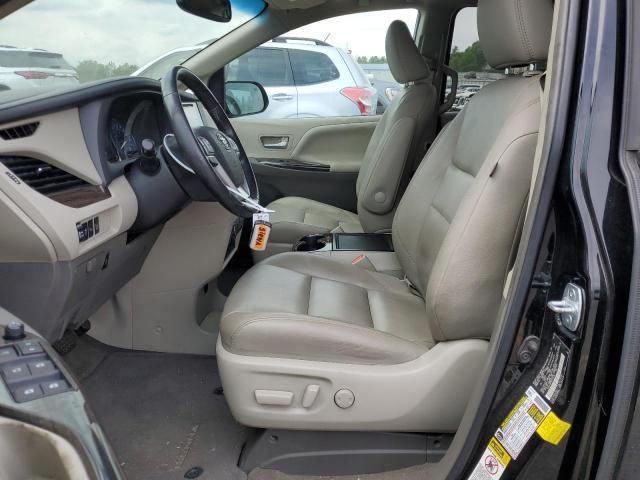 2016 Toyota Sienna XLE