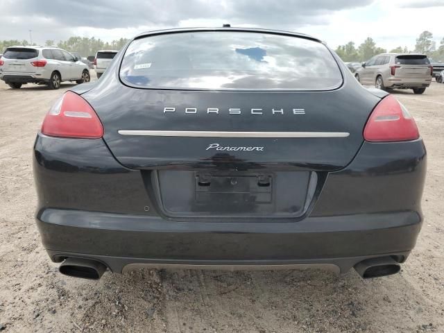 2013 Porsche Panamera 2