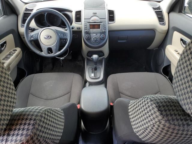 2010 KIA Soul +