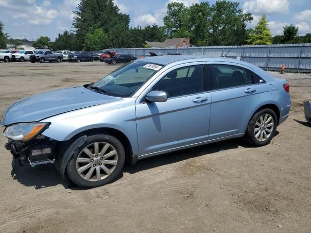 2013 Chrysler 200 Touring