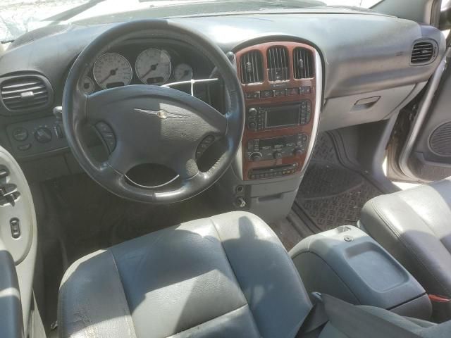 2005 Chrysler Town & Country Limited