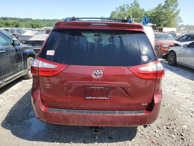 2015 Toyota Sienna XLE