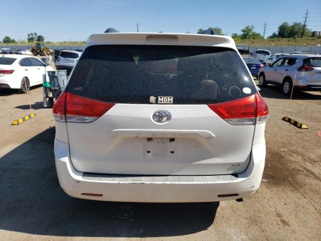 2012 Toyota Sienna XLE