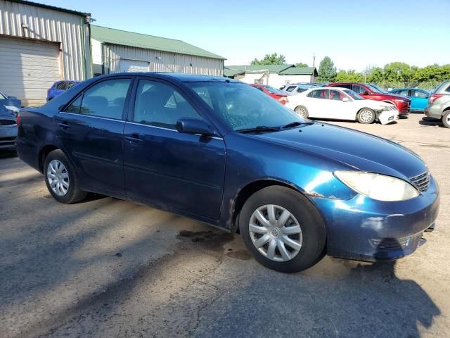 2005 Toyota Camry LE