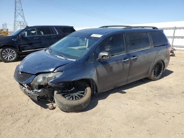 2011 Toyota Sienna XLE