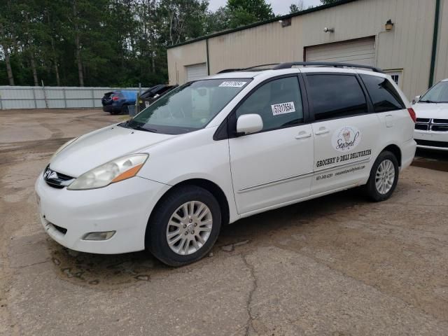 2007 Toyota Sienna XLE