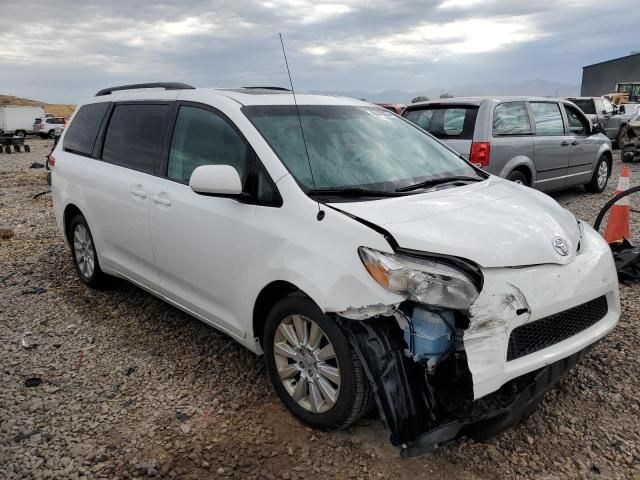 2011 Toyota Sienna XLE