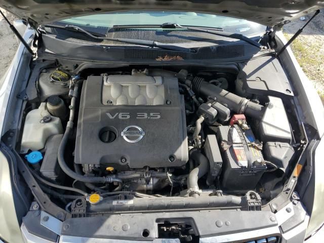 2004 Nissan Maxima SE