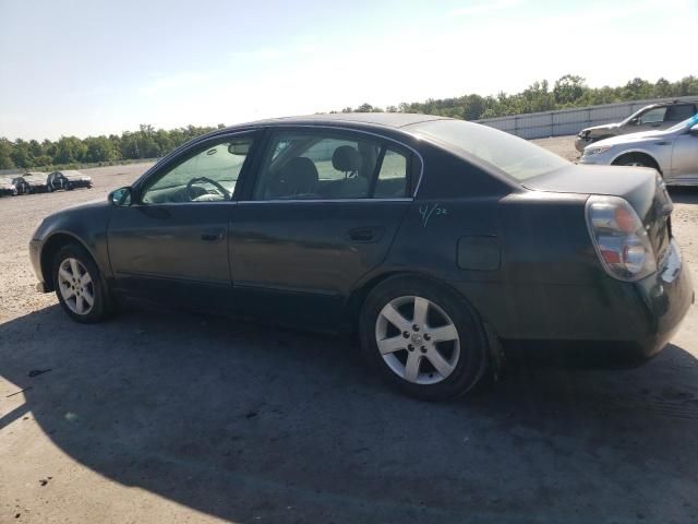 2004 Nissan Altima Base