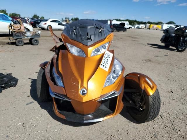 2014 Can-Am Spyder Roadster RT