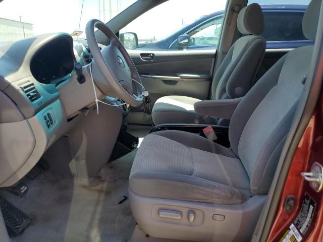 2007 Toyota Sienna CE