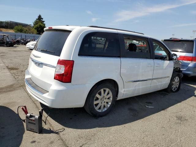 2016 Chrysler Town & Country Touring