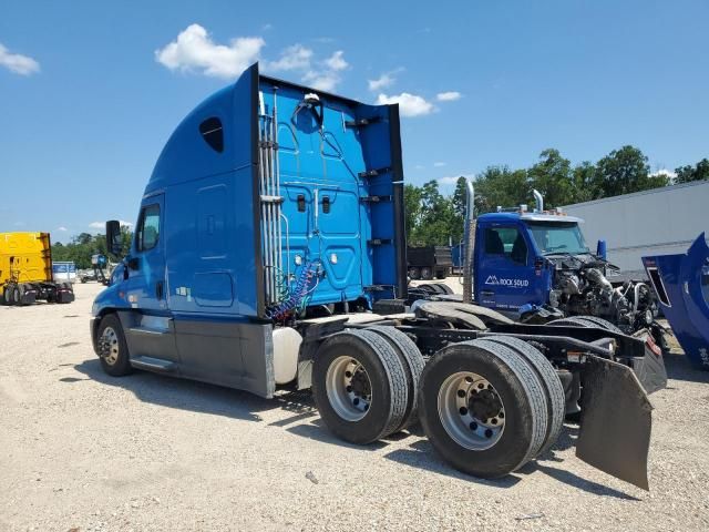 2015 Freightliner Cascadia 125