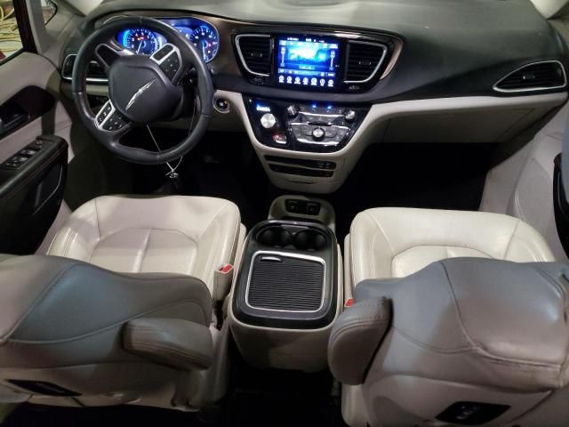 2017 Chrysler Pacifica Touring L Plus