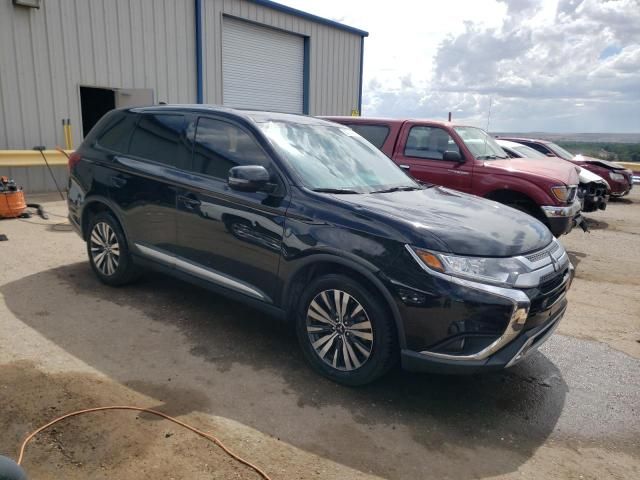 2019 Mitsubishi Outlander SE