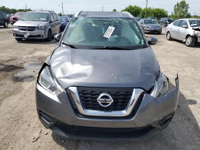 2019 Nissan Kicks S