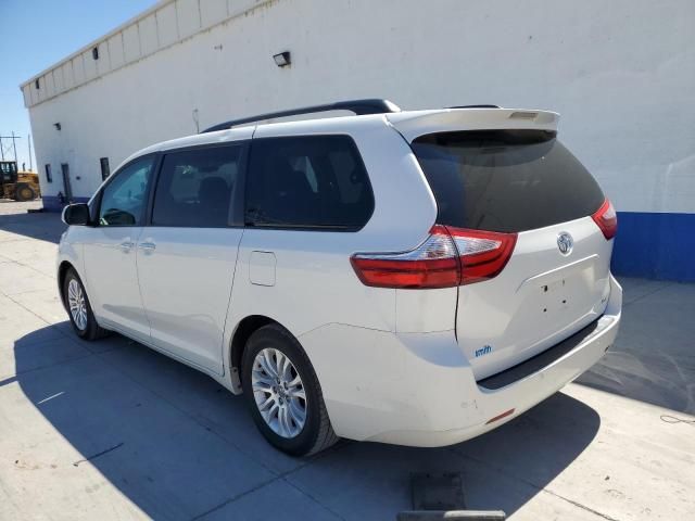 2015 Toyota Sienna XLE