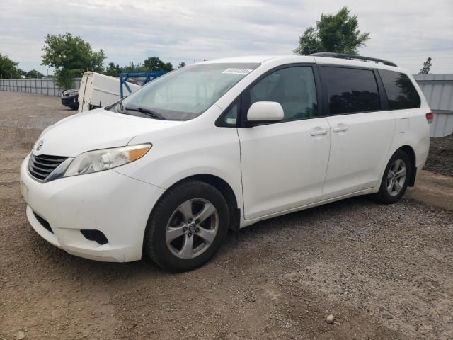 2012 Toyota Sienna LE