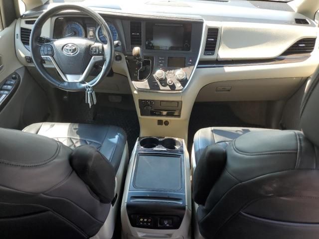 2015 Toyota Sienna XLE