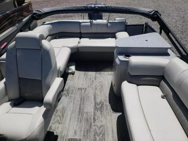 2022 Avalon Boat