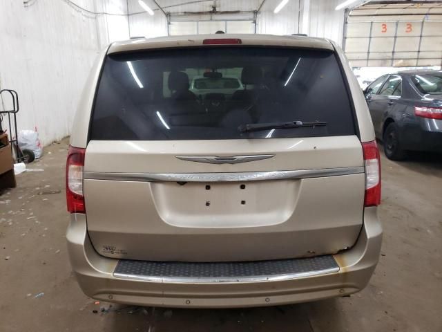 2012 Chrysler Town & Country Touring L