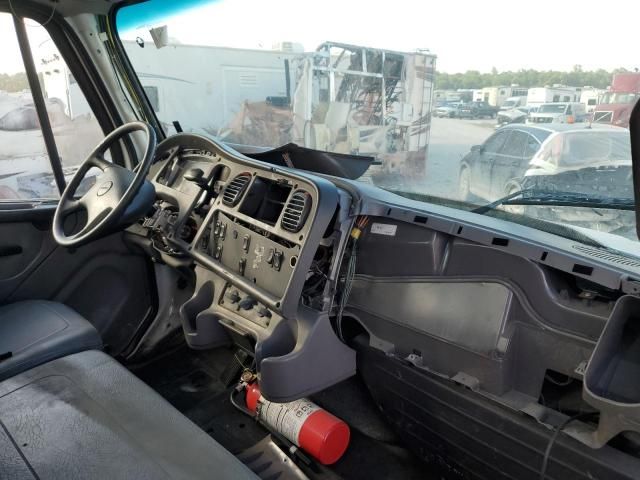 2013 Freightliner M2 106 Medium Duty