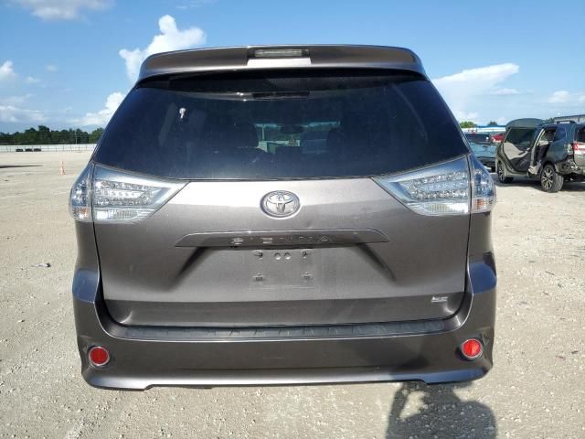 2013 Toyota Sienna Sport